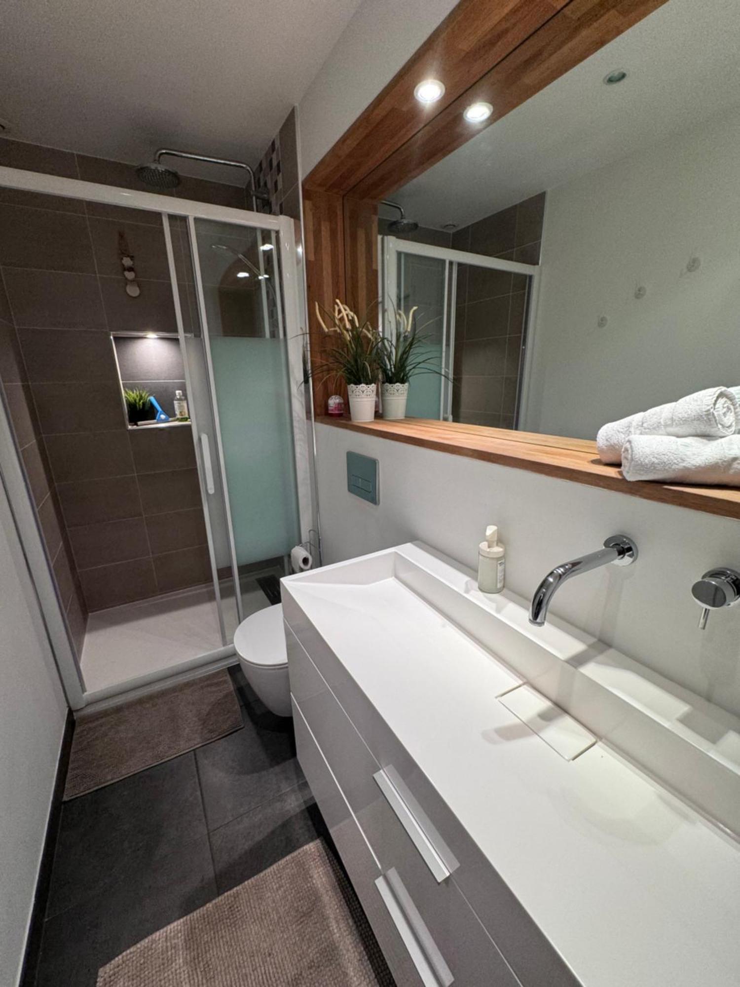 Vieil Antibes Apartment With Ac 320M From Beach Exterior photo